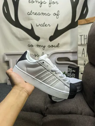 Adidas Superstar Tênis lifestyle cinza claro e preto 5