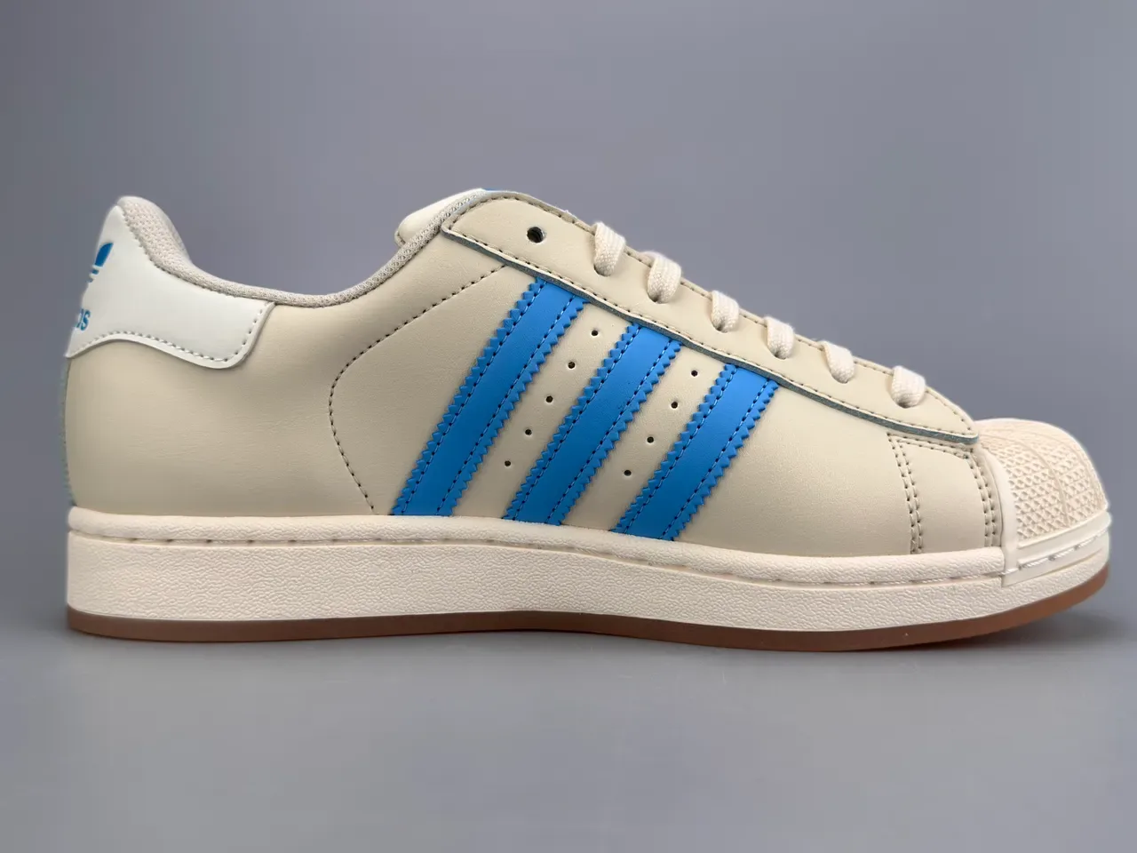 أديداس سوبرستار Off-White و Blue سنيكرز أسلوب الحياة 10