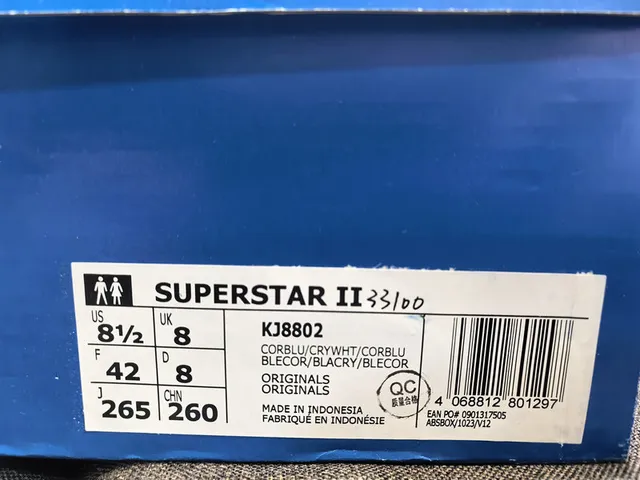 Adidas Superstar Chaussures Lifestyle Navy et Blanc à Impressions Stellaires 2