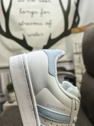 Adidas Superstar أحذية رياضية أبيض وأزرق فاتح أسلوب حياة 3