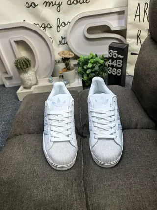 Adidas Superstar أحذية رياضية أبيض وأزرق فاتح أسلوب حياة 10