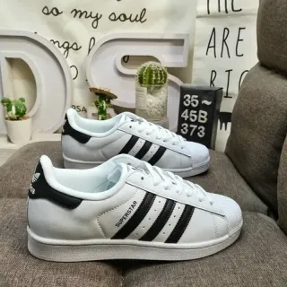 Adidas Superstar أبيض أسود لايف ستايل سنيكرز