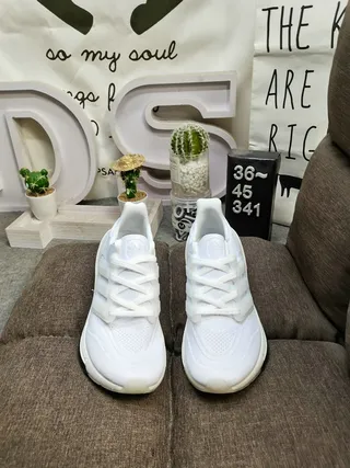 Adidas Ultraboost zapatillas de correr negras blancas amarillas neón 10