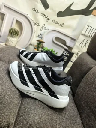 Adidas White Black Laceless Slip-On Perforated Mesh Upper Lifestyle Sneakers 7