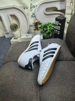 Adidas أبيض أسود بدون أربطة حزام فيلكرو مبطن جلد علوي أحذية كرة قدم داخلية 6
