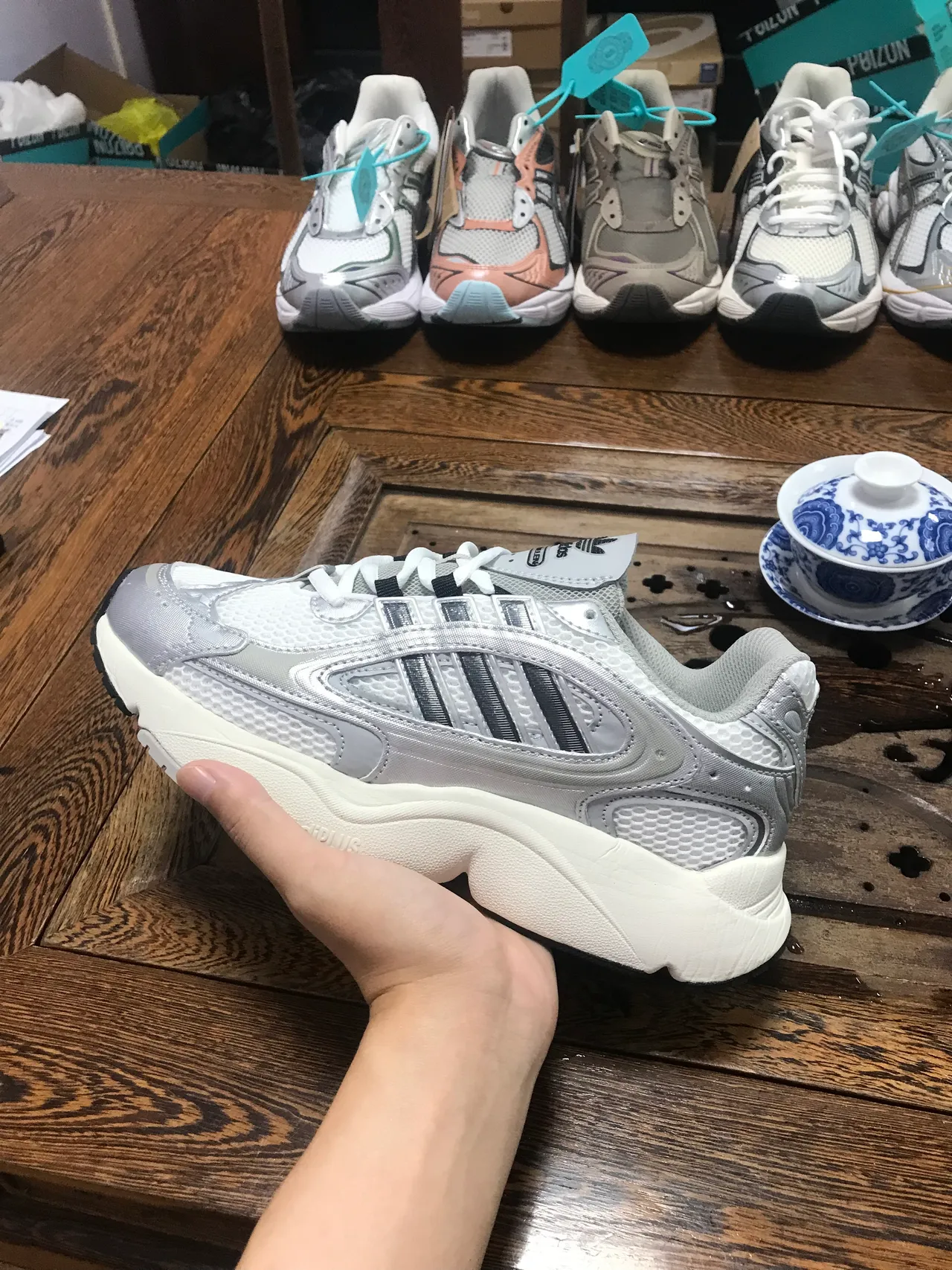 Adidas White Gray Sculpted Midsole Mesh And Synthetic Overlay Construction Chunky Sneakers 2