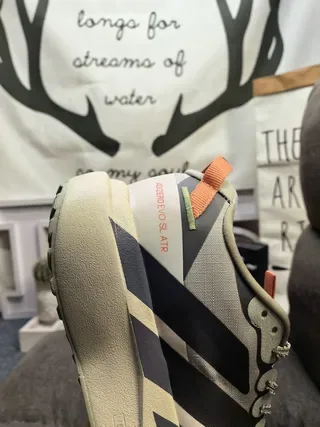 Adidas Xplorer Evo SL ATR Beige Gray Orange tênis lifestyle 13