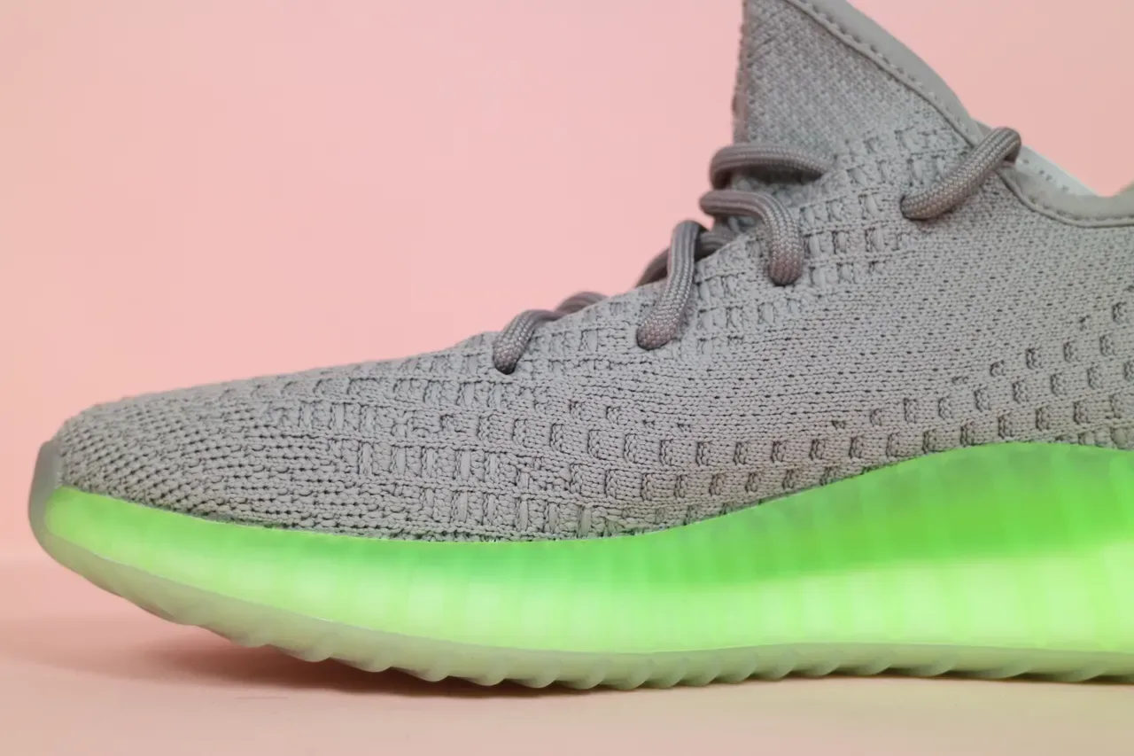أديداس Yeezy Boost 350 V2 Glow Green حذاء رياضي لايف ستايل 3