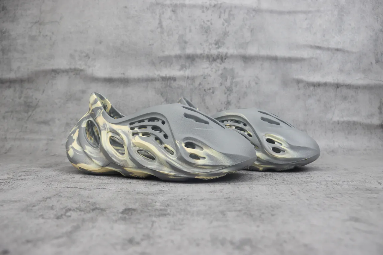 Adidas Yeezy Foam Runner Tênis Lifestyle Cinza Mármore 3