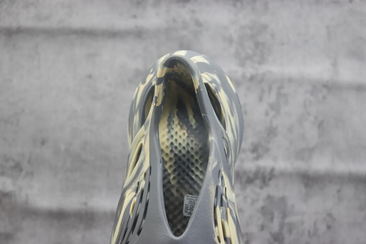 Adidas Yeezy Foam Runner Tênis Lifestyle Cinza Mármore 4