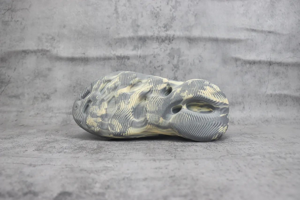 Adidas Yeezy Foam Runner Tênis Lifestyle Cinza Mármore 8