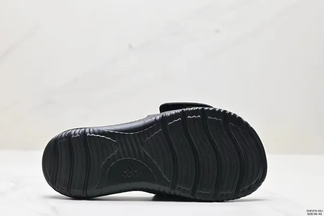 Adidas Yeezy Slide pantoufle noire moulée 2