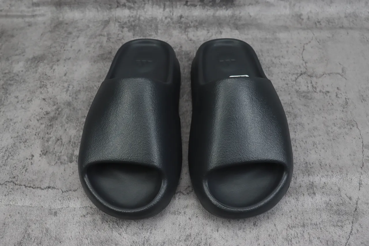 Adidas Yeezy Slide Charcoal Monochrome Slippers 2