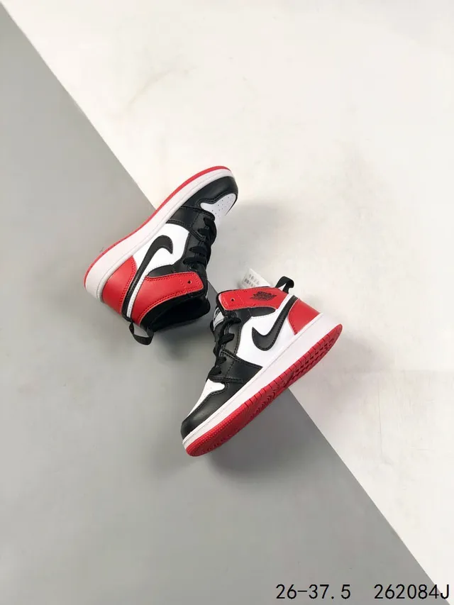 Tênis de basquete infantil Air Jordan 1 preto vermelho branco 13