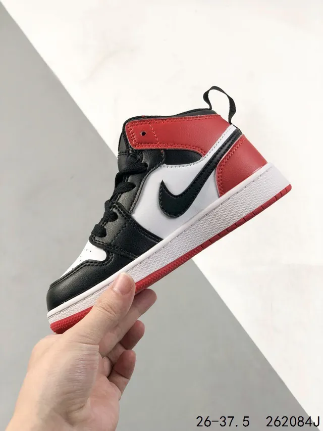 Tênis de basquete infantil Air Jordan 1 preto vermelho branco 17