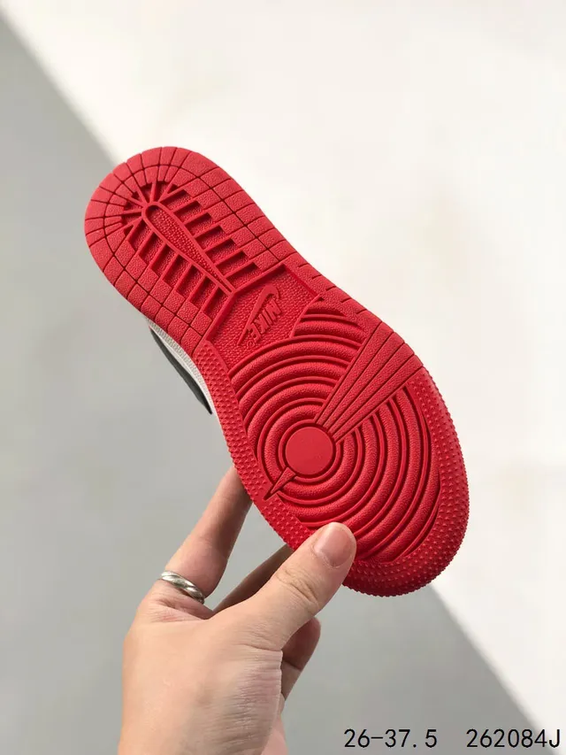 Tênis de basquete infantil Air Jordan 1 preto vermelho branco 19