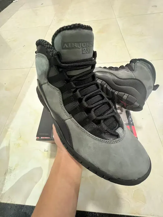Air Jordan 10 ग्रे और ब्लैक स्वेड लेदर बास्केटबॉल जूते 2