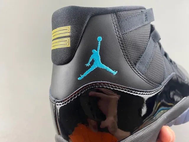 Air Jordan 11 Tênis de Basquete de Couro Patentado Preto 4