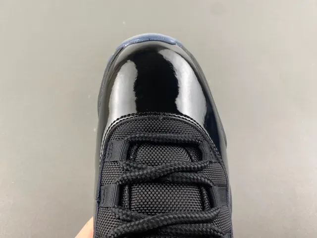 Air Jordan 11 Tênis de Basquete de Couro Patentado Preto 6