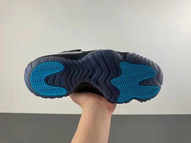 Air Jordan 11 Tênis de Basquete de Couro Patentado Preto 10