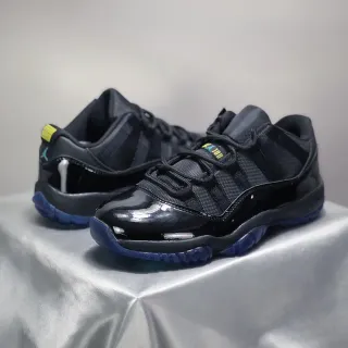 Air Jordan 11 黑色漆皮蓝底篮球鞋