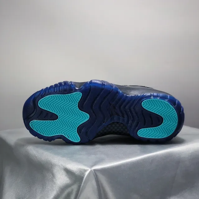 Air Jordan 11 Black Patent Leather Blue Sole Basketball Shoes 4