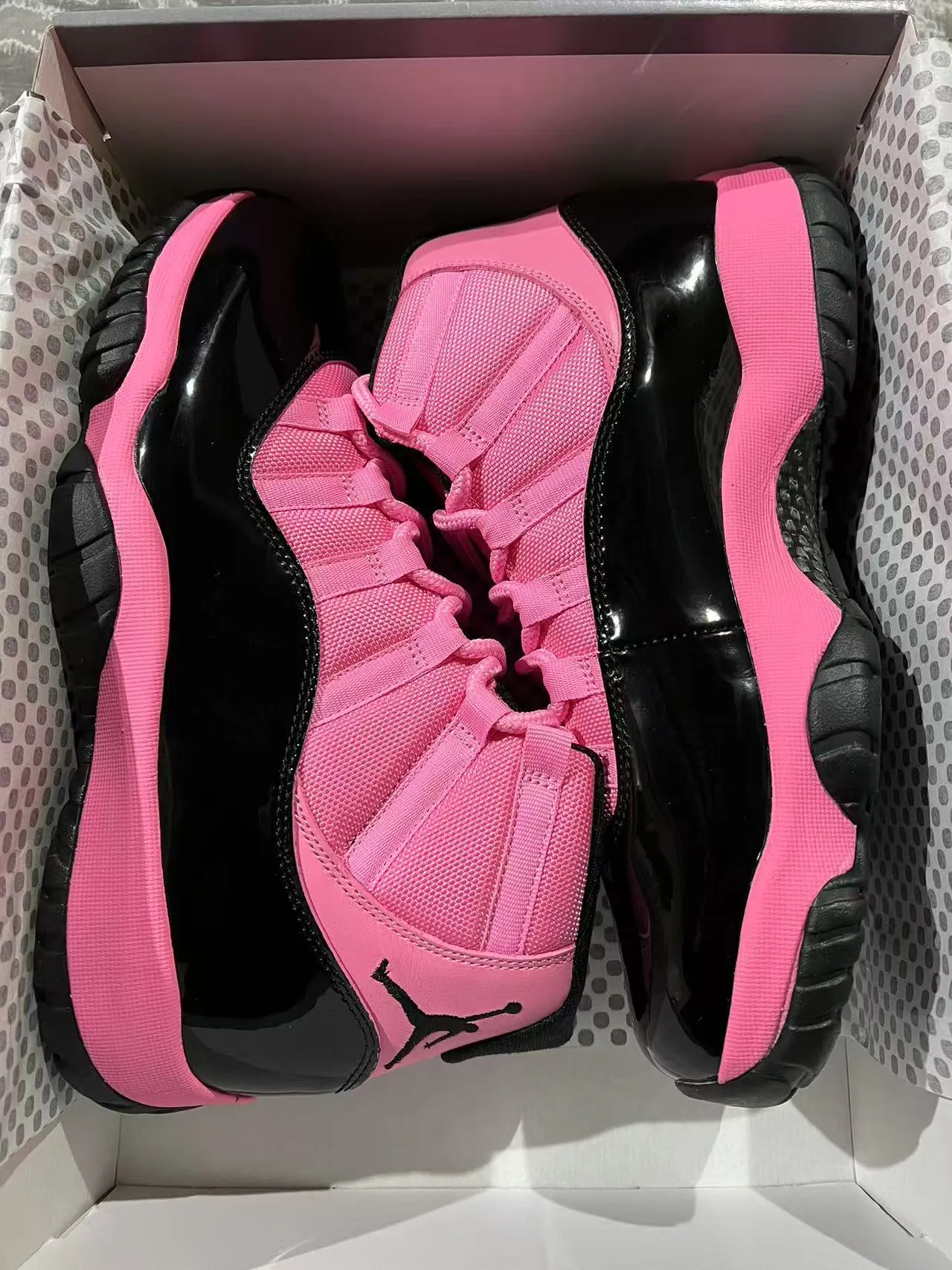 Air Jordan 11 গোলাপি এবং কালো বাস্কেটবল জুতা 9