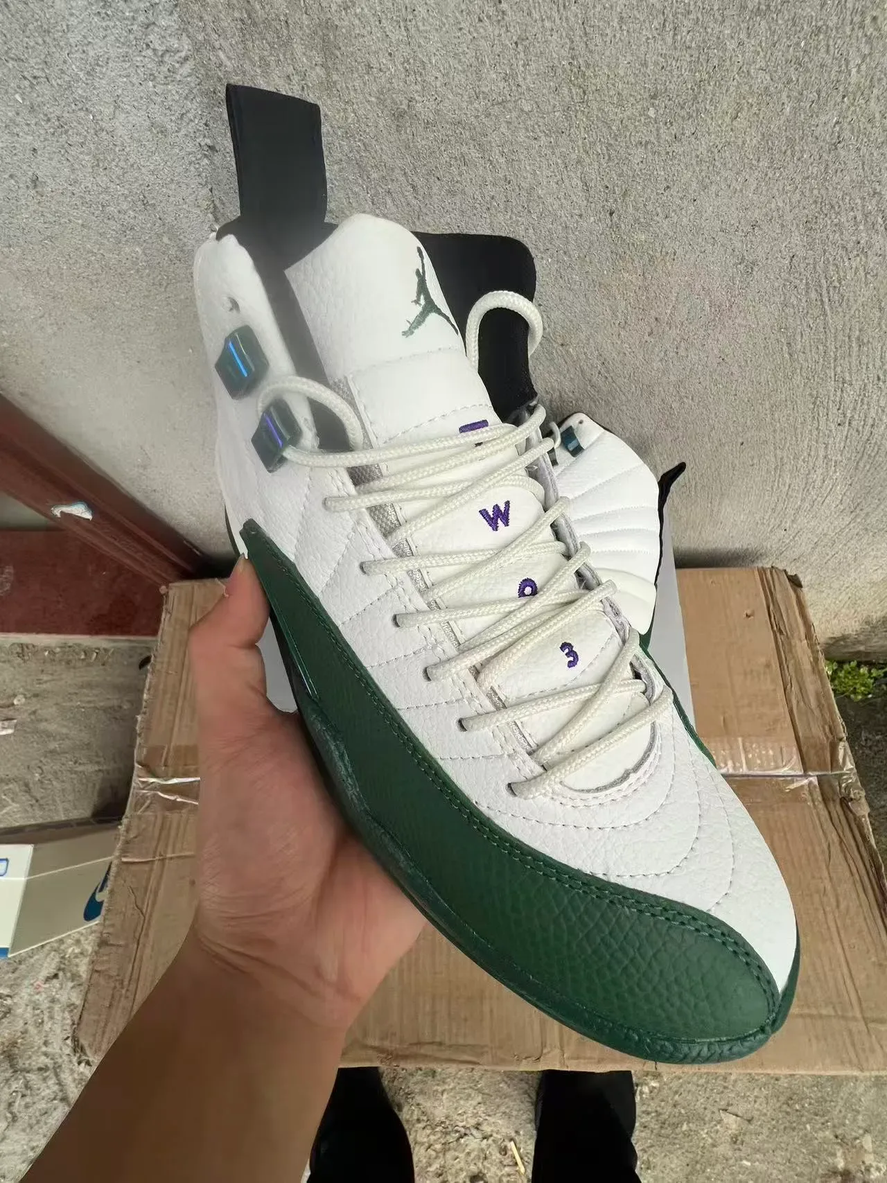 Air Jordan 12 White and Green Quilted Leather Basketball Shoes 2