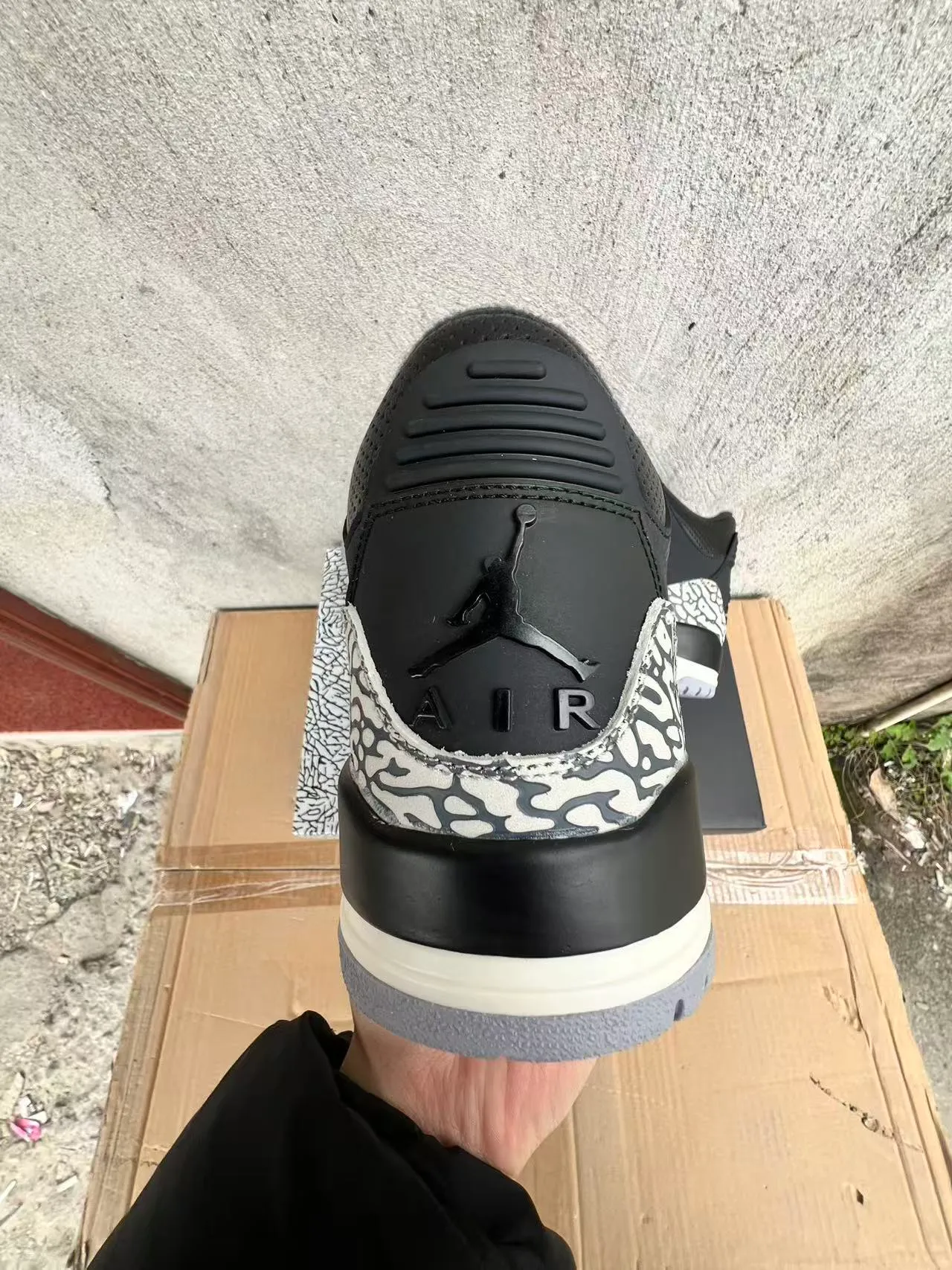 Zapatillas de baloncesto Air Jordan 3 con estampado de elefante negro 8