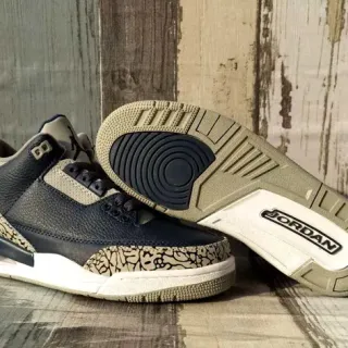 Air Jordan 3 大象印花 黑米色 篮球鞋