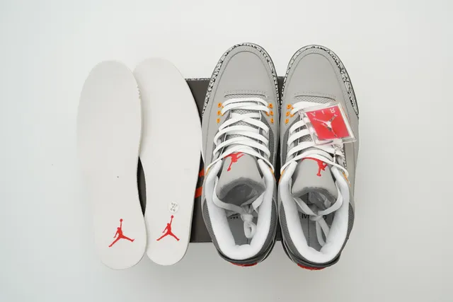 Tênis de basquete Air Jordan 3 Cinza Elefante 2
