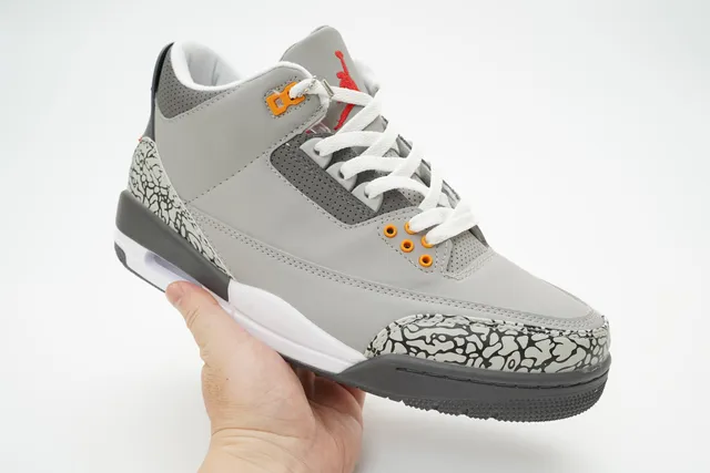 Tênis de basquete Air Jordan 3 Cinza Elefante 3