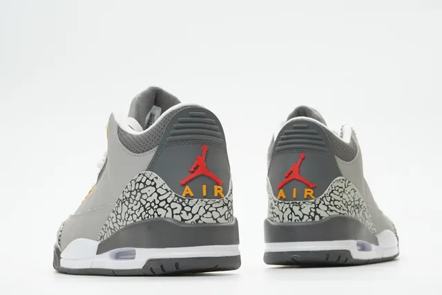Tênis de basquete Air Jordan 3 Cinza Elefante 7