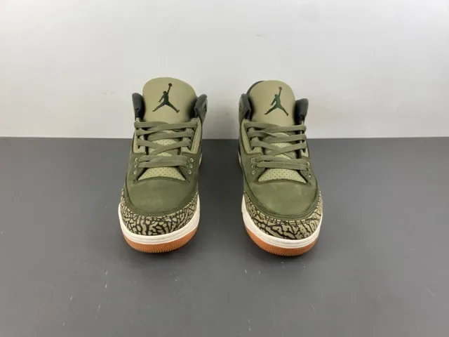 Air Jordan 3 橄榄绿麂皮大象纹篮球鞋 11