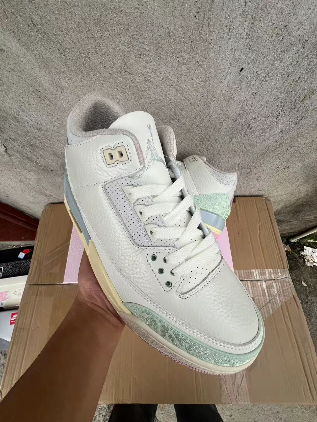 Chaussures de basketball Air Jordan 3 White Mint à imprimé éléphant 2