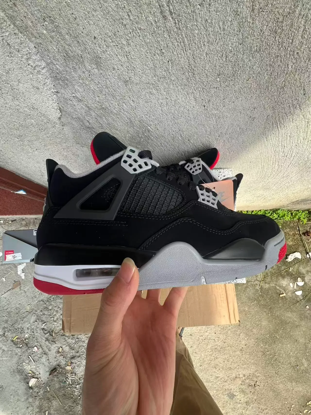 Air Jordan 4 أحذية كرة السلة أسود رمادي أسمنتي أحمر 7