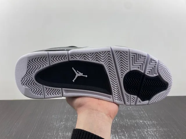 Chaussures de basketball Air Jordan 4 noir gris blanc 9
