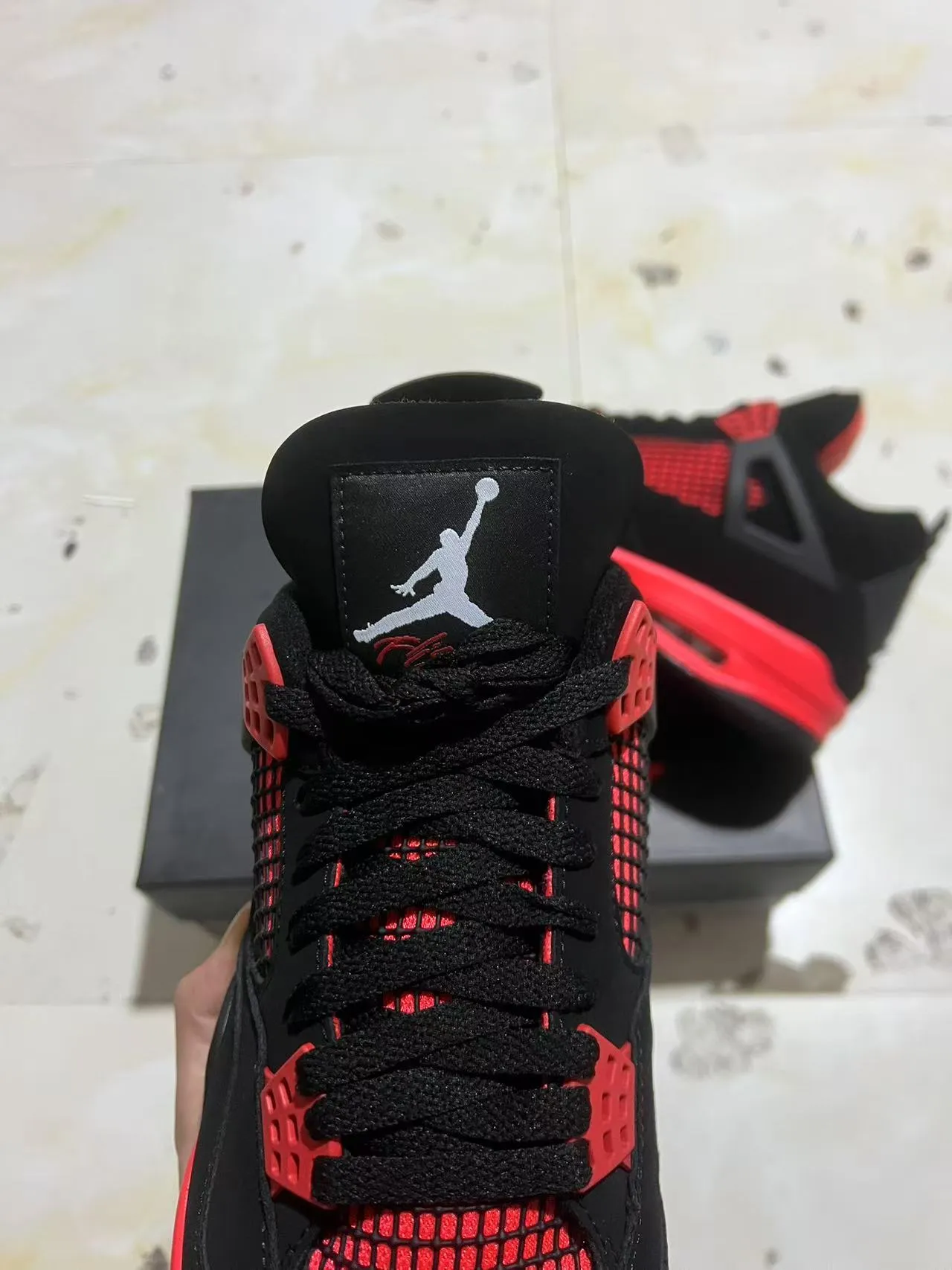 Tênis de basquete Air Jordan 4 preto e vermelho 8