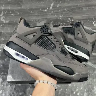 Air Jordan 4 灰黑白 篮球鞋