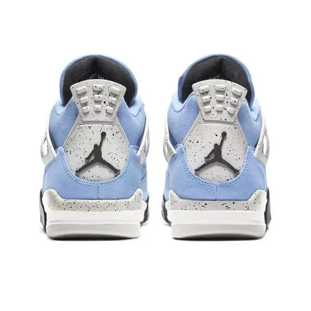 Zapatillas de baloncesto Air Jordan 4 de ante y malla azul claro 3