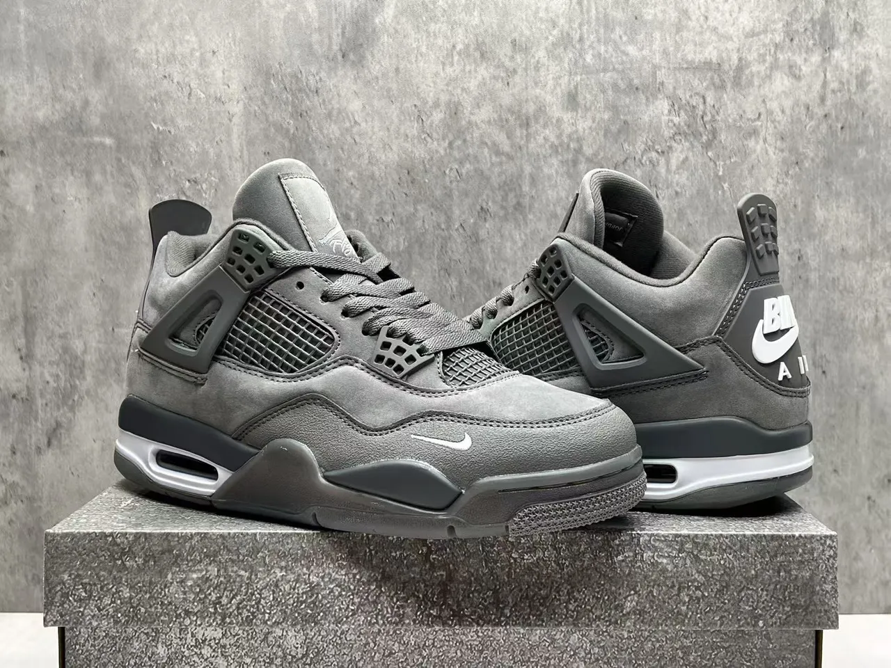 Tênis de basquete Air Jordan 4 cinza monocromático 6