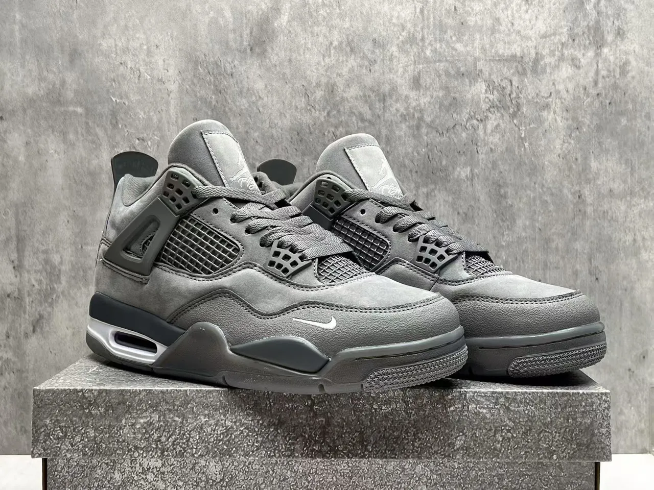 Tênis de basquete Air Jordan 4 cinza monocromático 8