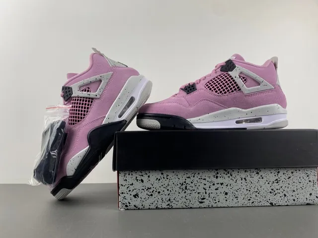 Zapatillas de baloncesto Air Jordan 4 de ante rosa y blanco moteado 14