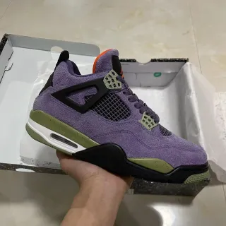 Tênis de basquete Air Jordan 4 roxo e verde-oliva salpicado