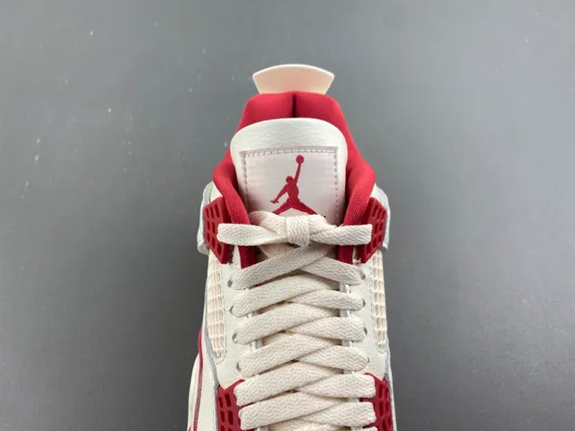 Chaussures de basketball Air Jordan 4 blanc et rouge 6