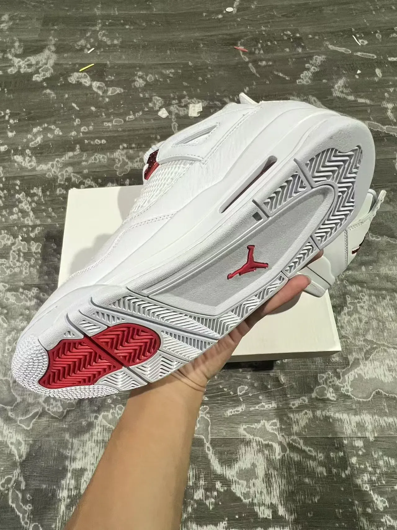 Air Jordan 4 Chaussures de basketball Blancs et Rouges 6