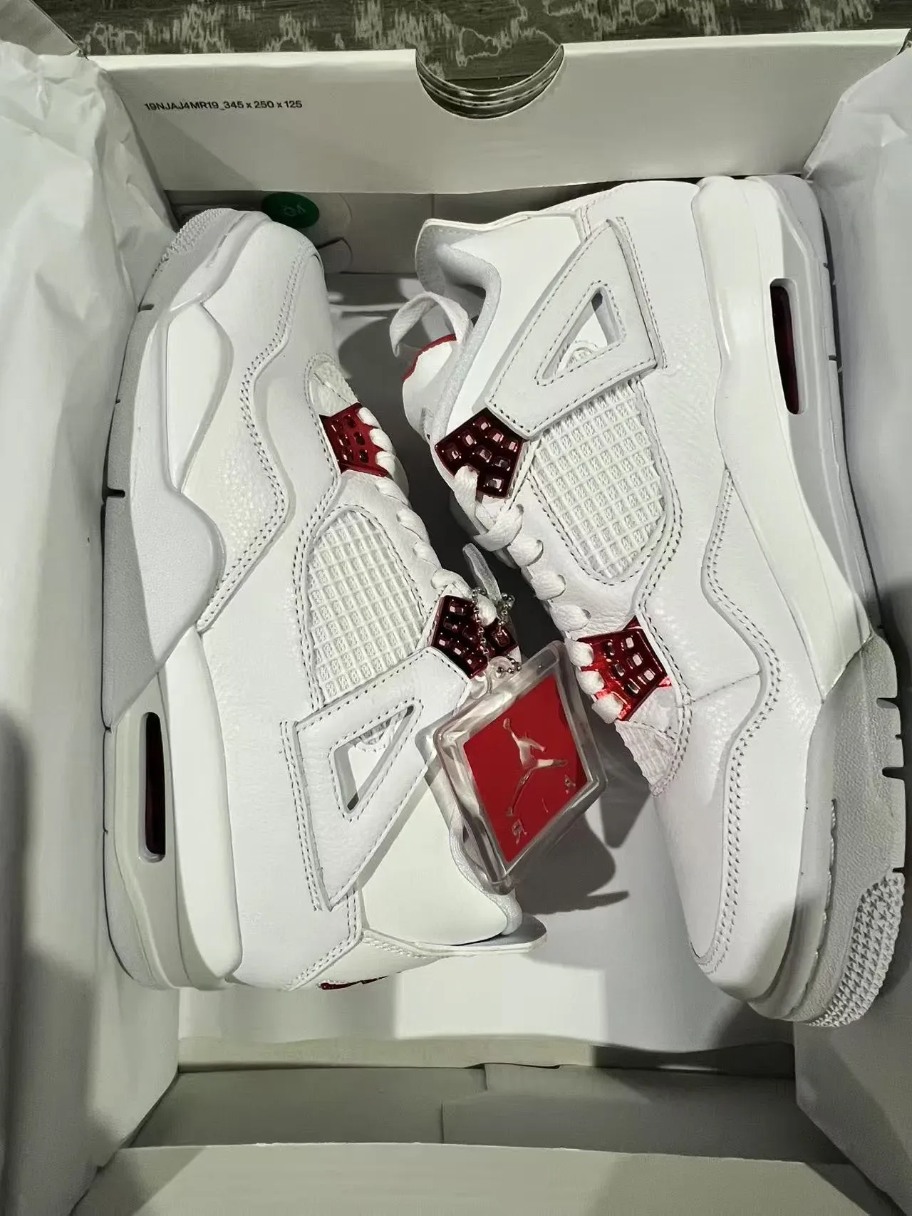 Air Jordan 4 Chaussures de basketball Blancs et Rouges 9