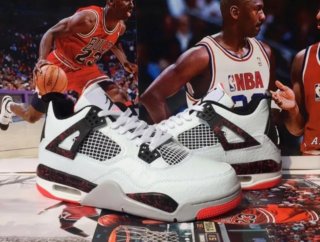 Air Jordan 4 सफेद लाल काले बास्केटबॉल जूते 2