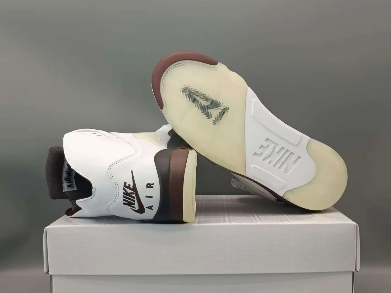 Air Jordan 5 White Burgundy Black tênis de basquete 3
