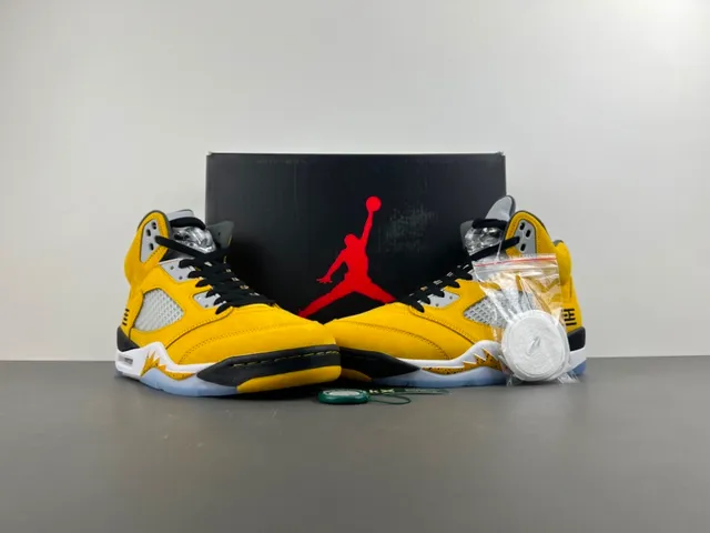 Chaussures de basketball Air Jordan 5 jaune noir blanc 13